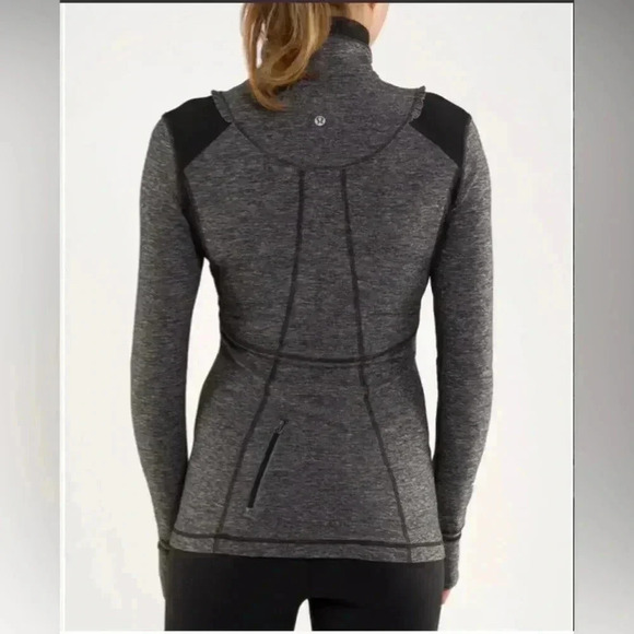Lululemon Run: Your Heart out Pullover in Heathered Black (First Release Size 8 - Picture 2 of 11
